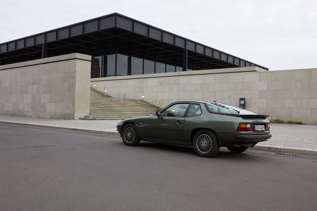 924_WaldBranding_Car_FullView_3 924_WaldBranding_Car_FullView_3