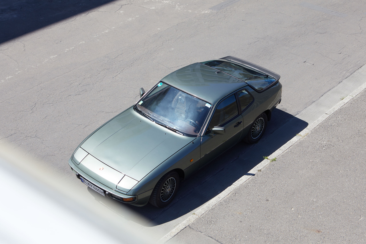 924_WaldBranding_Car_TopShot_1 924_WaldBranding_Car_TopShot_1